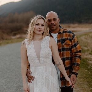 BCBG Off white Asymmetrical lace Dress